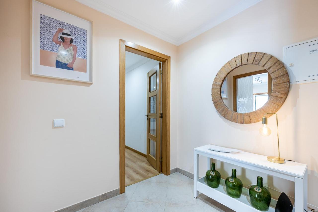 Uptown Lovers Apartment By Seewest Lagos Luaran gambar
